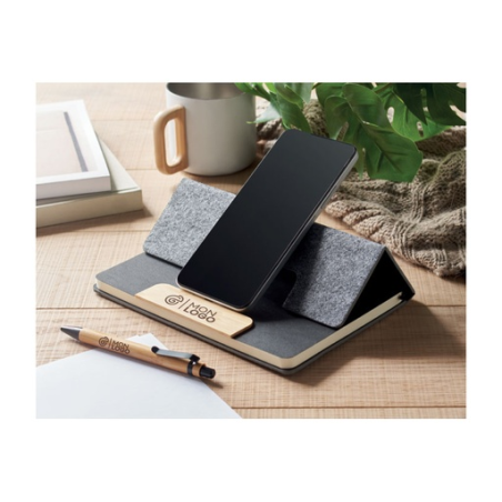 Coffret personnalisable avec un carnet A5 RPET et son stylo en bambou NOTEMIX